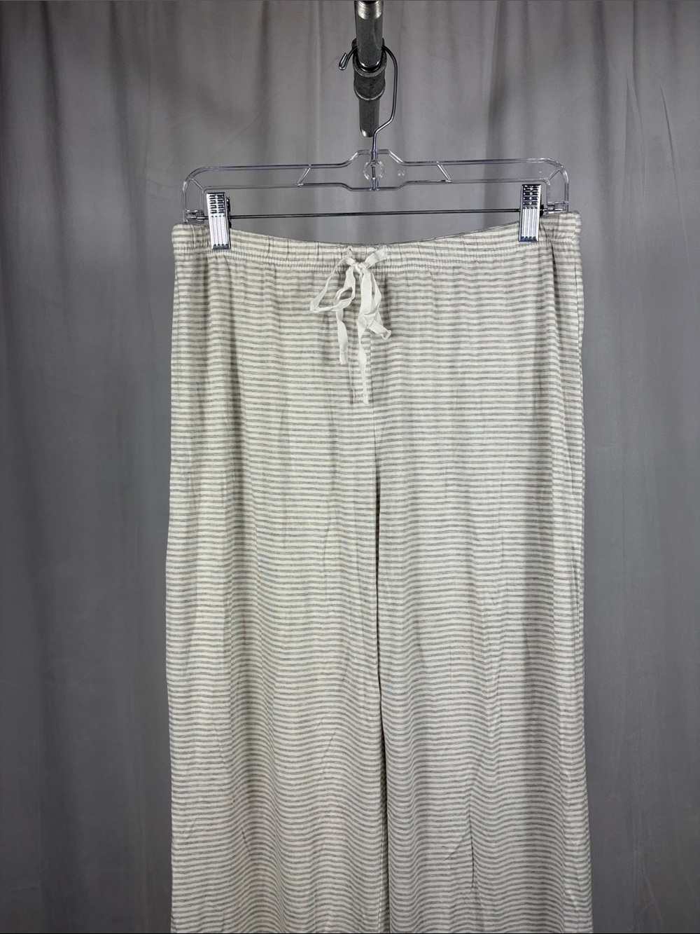 J. Crew Eco Dreamiest Long-Sleeve Pajama Set‎ in Gray Stripe. - Picture 10 of 16